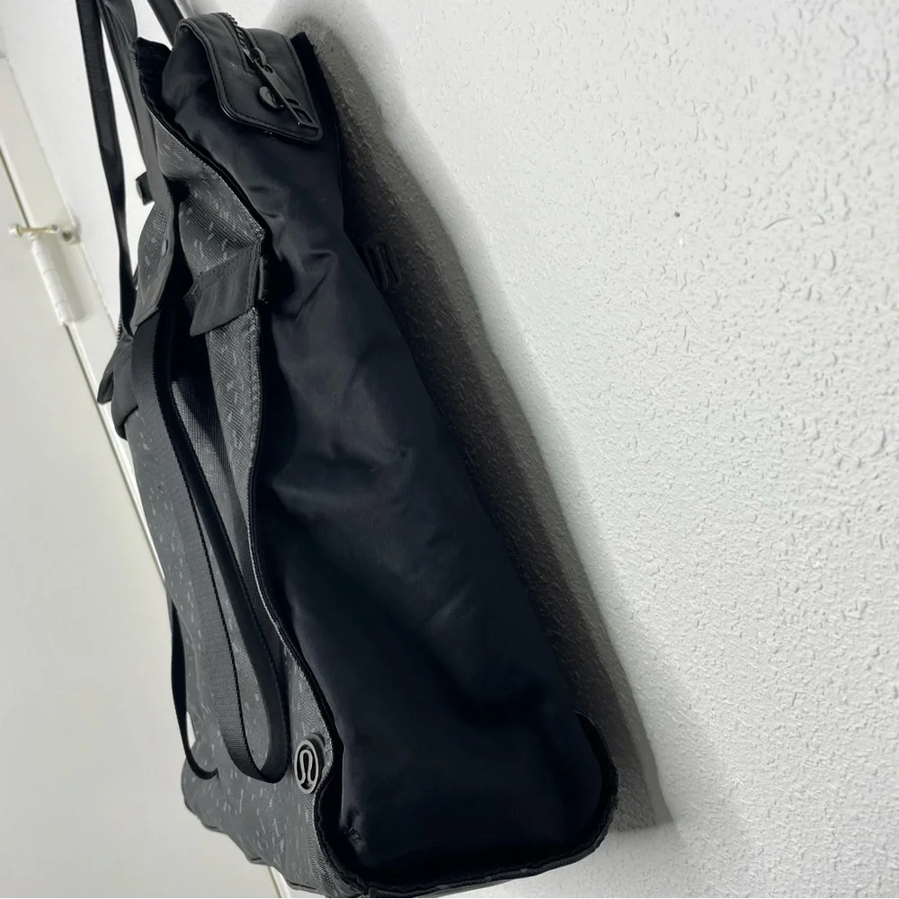 Lululemon Follow Your Bliss Bag